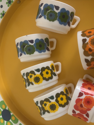 Lot de 6 tasses à café Arcopal Lotus Vintage – Années 70 – Décor floral multicolore